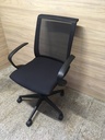 Armario bajo de madera