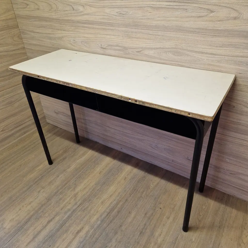 escritorio-pequeño (5).webp