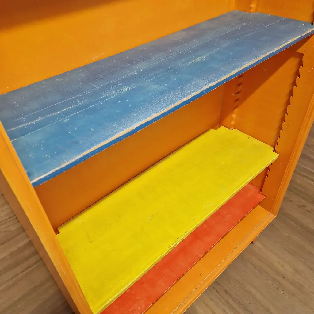 estanteria-madera-colores (5).webp