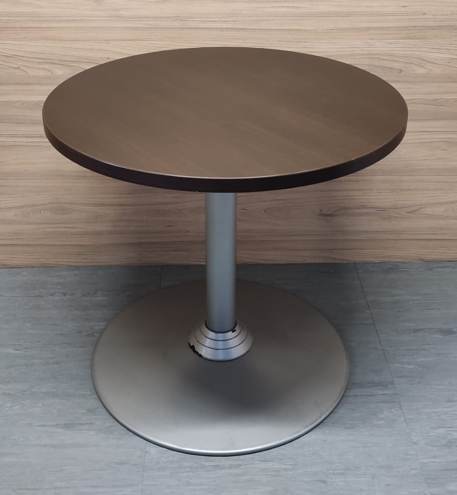 Mesa circular color wengue. R327